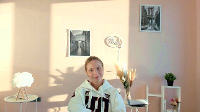 LakeeshaDeyoe live cam on Cam4