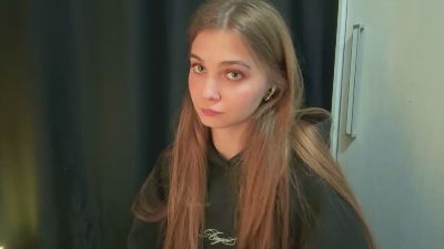 LakeshaBanana live cam on Cam4