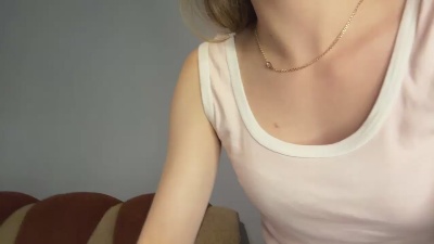 LakeshaBanana live cam on Cam4