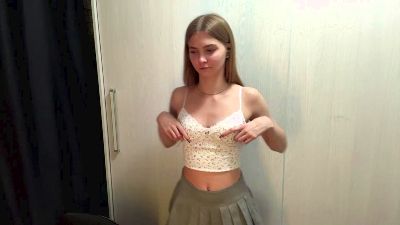 LakeshaBanana live cam on Cam4