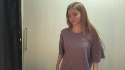 LakeshaBanana live cam on Cam4