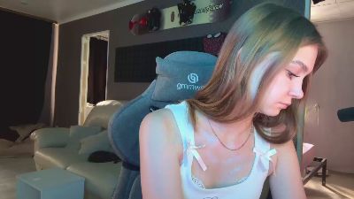 LakeshaBanana live cam on Cam4