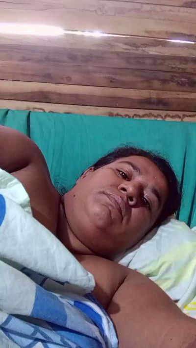 Lamamadora18 live cam on Cam4