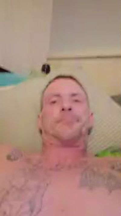 Lambe_ez live cam on Cam4
