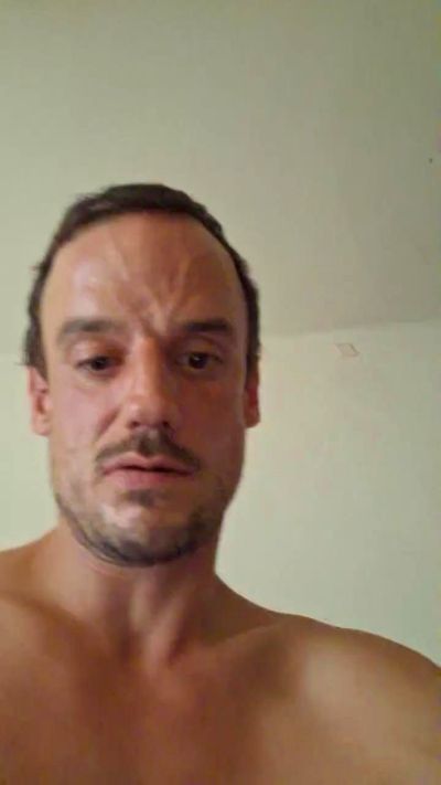 Laminate36 live cam on Cam4
