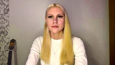 LanaMetellus live cam on Cam4