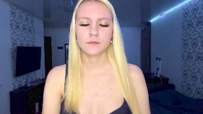 LanaMetellus live cam on Cam4