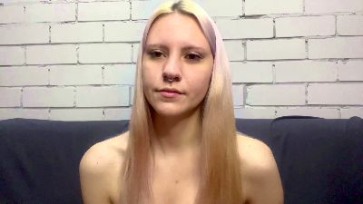 LanaMetellus live cam on Cam4