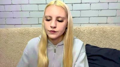 LanaMetellus live cam on Cam4