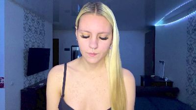 LanaMetellus live cam on Cam4