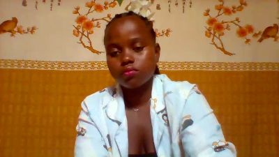 Landy live cam on Cam4