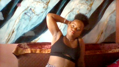 Landy live cam on Cam4