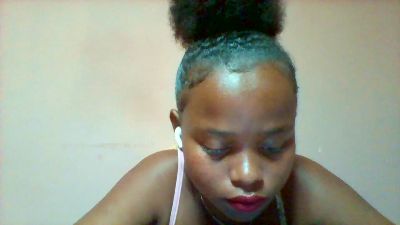 Landy live cam on Cam4