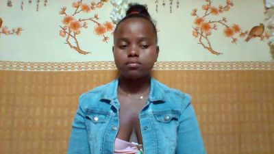 Landy live cam on Cam4