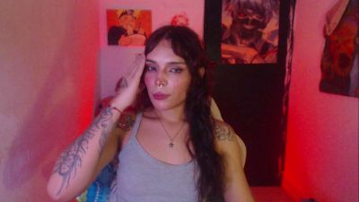Lanna_Moretti live cam on Cam4