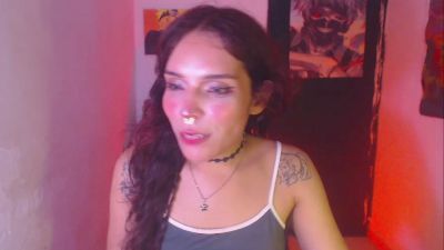 Lanna_Moretti live cam on Cam4