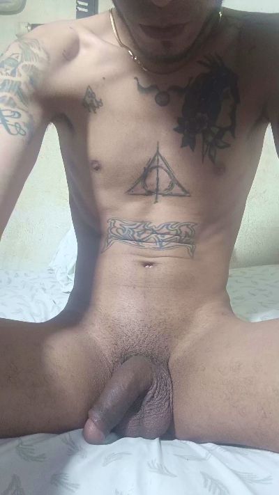 Lao10hot live cam on Cam4