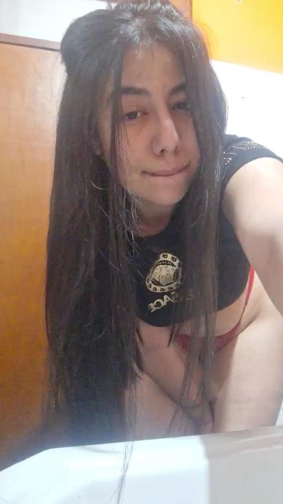 Lapatrona1889 live cam on Cam4