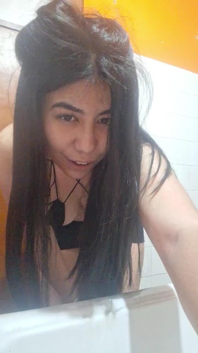 Lapatrona1889 live cam on Cam4