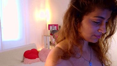 LaquitaWhichard live cam on Cam4