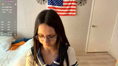 LaraHerb live cam on Cam4