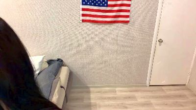 LaraHerb live cam on Cam4