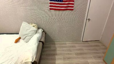 LaraHerb live cam on Cam4