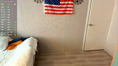 LaraHerb live cam on Cam4