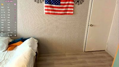 LaraHerb live cam on Cam4