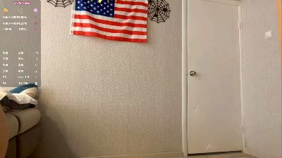 LaraHerb live cam on Cam4