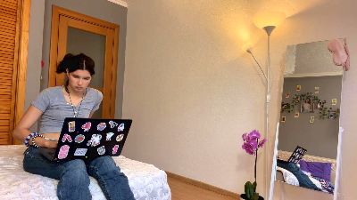 LaraeNeemann live cam on Cam4