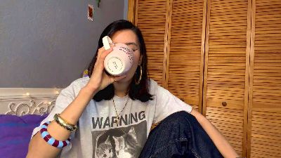 LaraeNeemann live cam on Cam4
