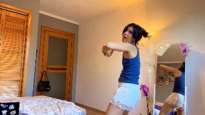 LaraeNeemann live cam on Cam4