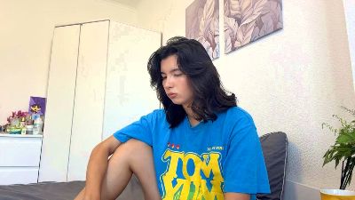 LaraeNeemann live cam on Cam4