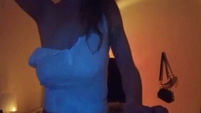Larafoxok live cam on Cam4