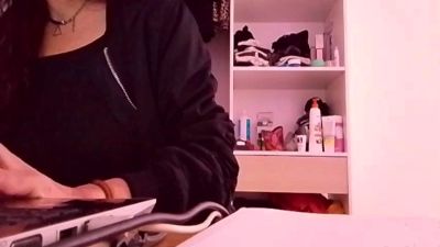 Larafoxok live cam on Cam4
