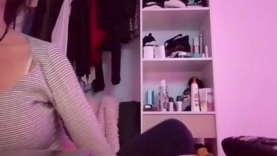 Larafoxok live cam on Cam4
