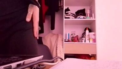 Larafoxok live cam on Cam4