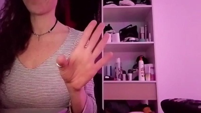 Larafoxok live cam on Cam4