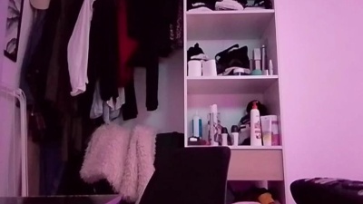 Larafoxok live cam on Cam4