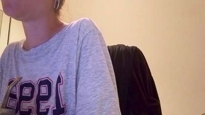 Larafoxok live cam on Cam4