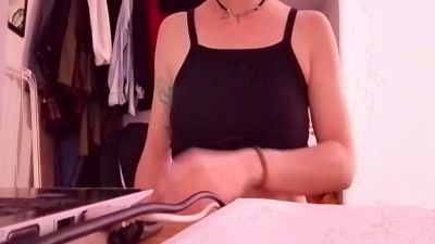 Larafoxok live cam on Cam4