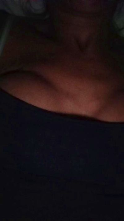 LaralallA live cam on Cam4