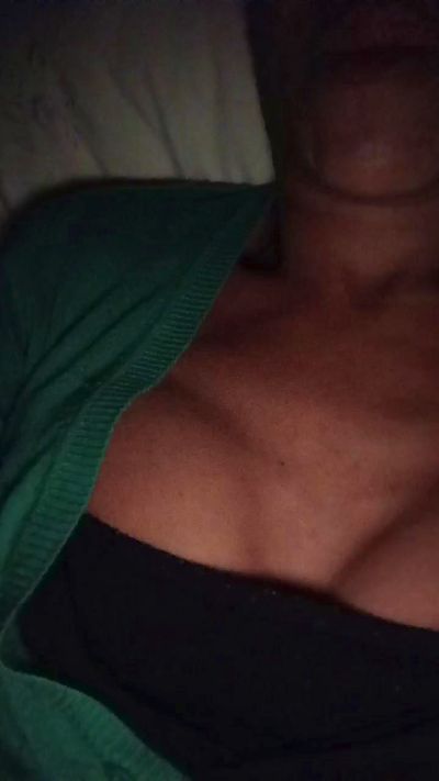 LaralallA live cam on Cam4
