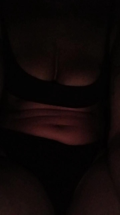 LaralallA live cam on Cam4
