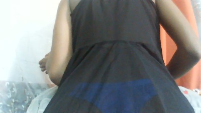 Laralapute live cam on Cam4