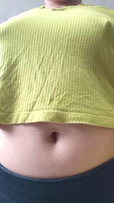 Laravazquzz live cam on Cam4