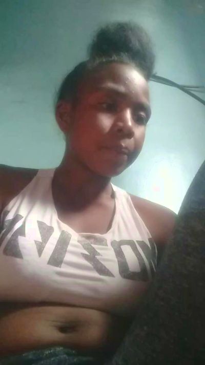 Larissa77 live cam on Cam4