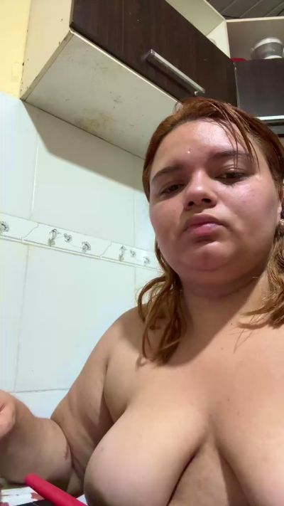 Larissababby live cam on Cam4