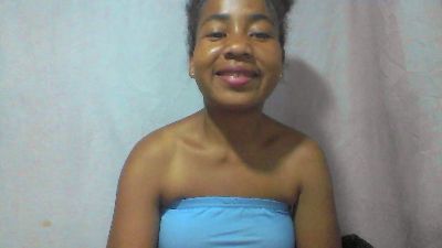 Larj live cam on Cam4